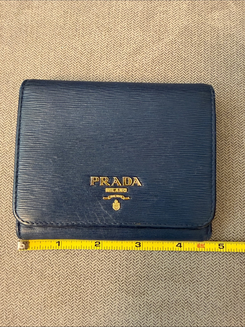 Authentic Prada Navy Blue Saffiano Leather Compact Wallet with Gold Logo - Picture 7 of 9